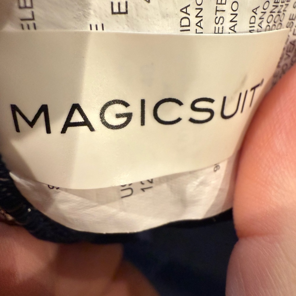 Magicsuit women’s size 12 swimsuit navy halter - Picture 3 of 7